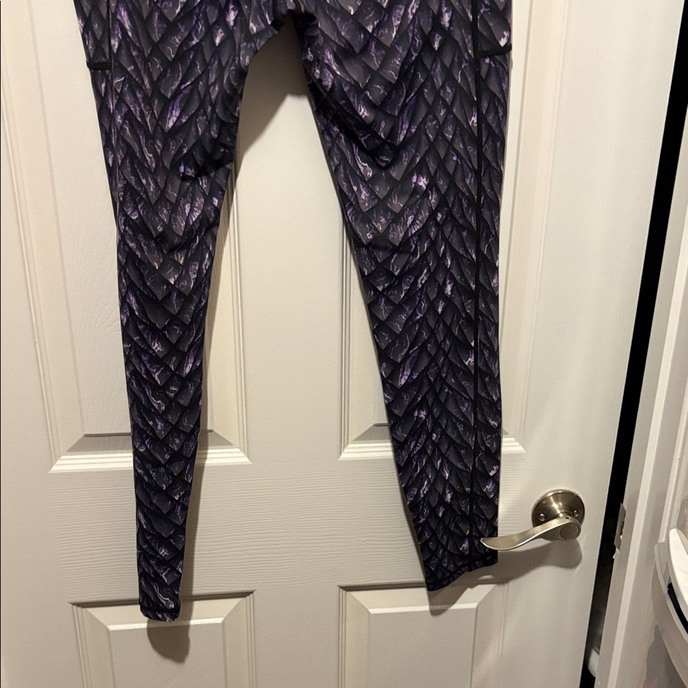 Constantly Varied Gear Purple Patterned Leggings - Picture 5 of 5